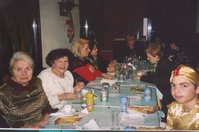 varousi night out 1