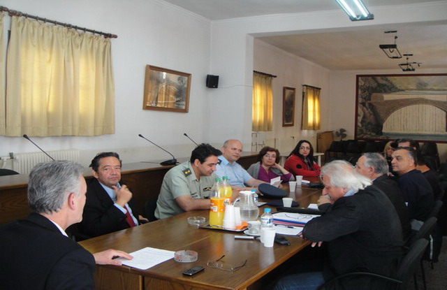synedriasi sto i