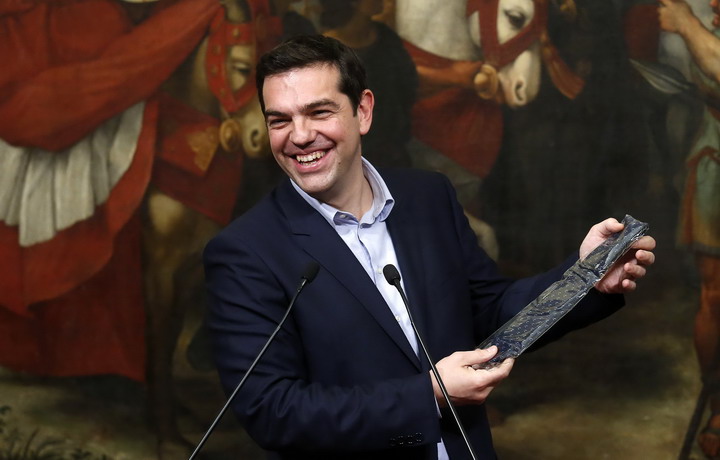 tsipras-cravate