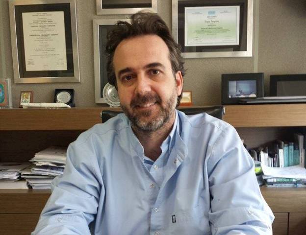 tsiaras11